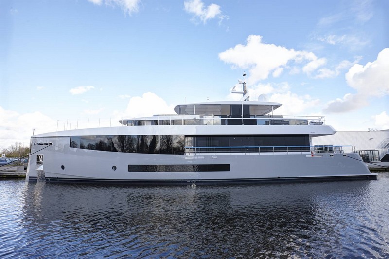 feadship 34-