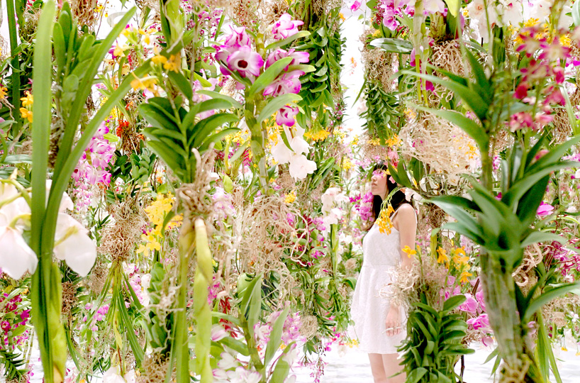 floating flower garden teamlab expo 2015