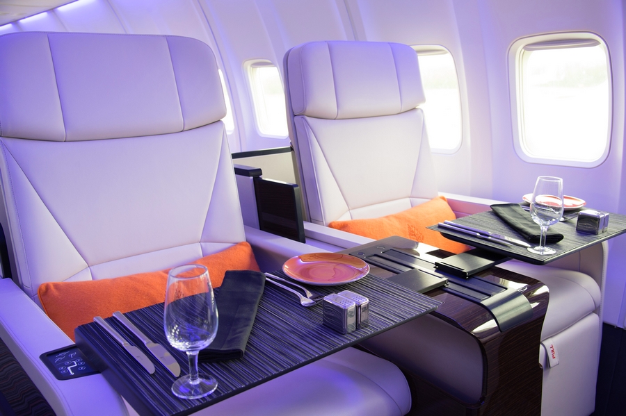 four seasons private jet interior-