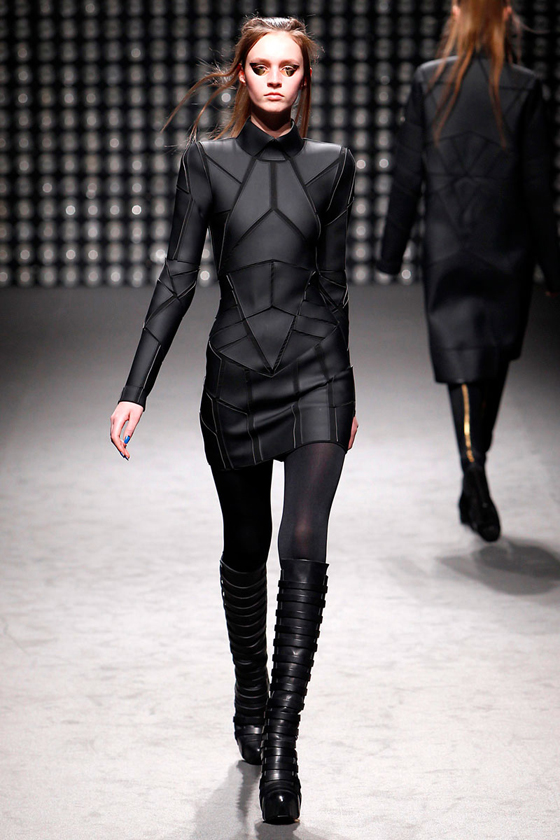 Paris Fashion Week: Futuristic fashion at Gareth Pugh