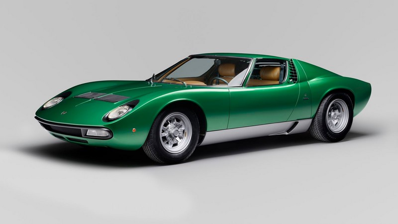 lamborghini miura restoration by Lamborghini's polostrorico department