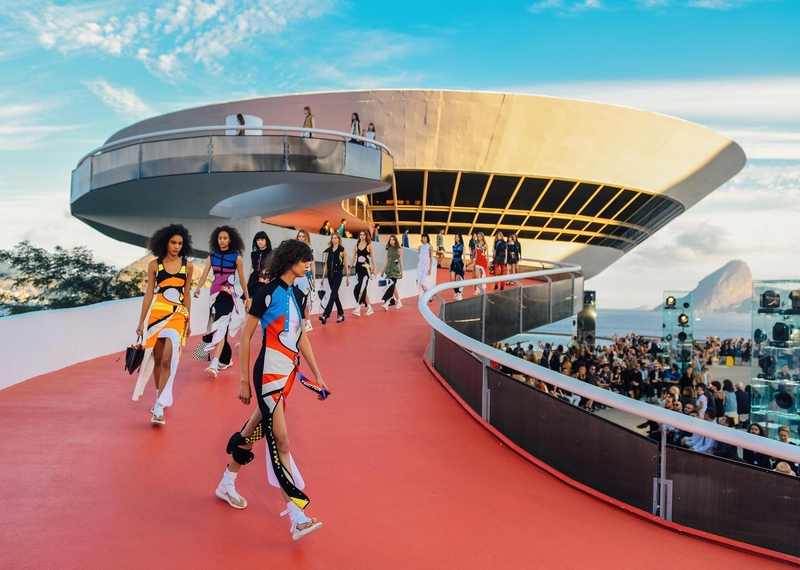 lv cruise show collection Brazil 2016