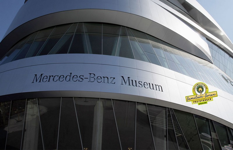 mercedes benz museum facade