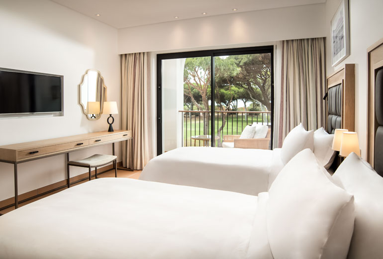 pine cliffs ocean suites - a luxury collection resort algarve - 2luxury2com-Devil's Parlour - Bedroom Ocean Suite - Guest Room