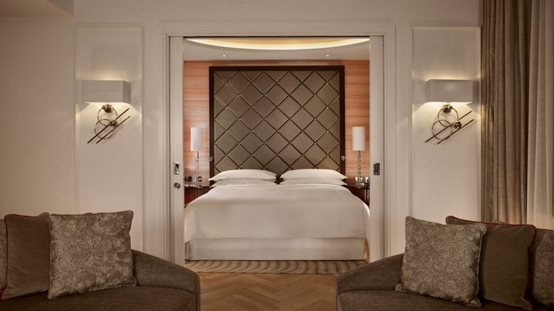 sheraton park lane london-The Grand Suite - Bedroom