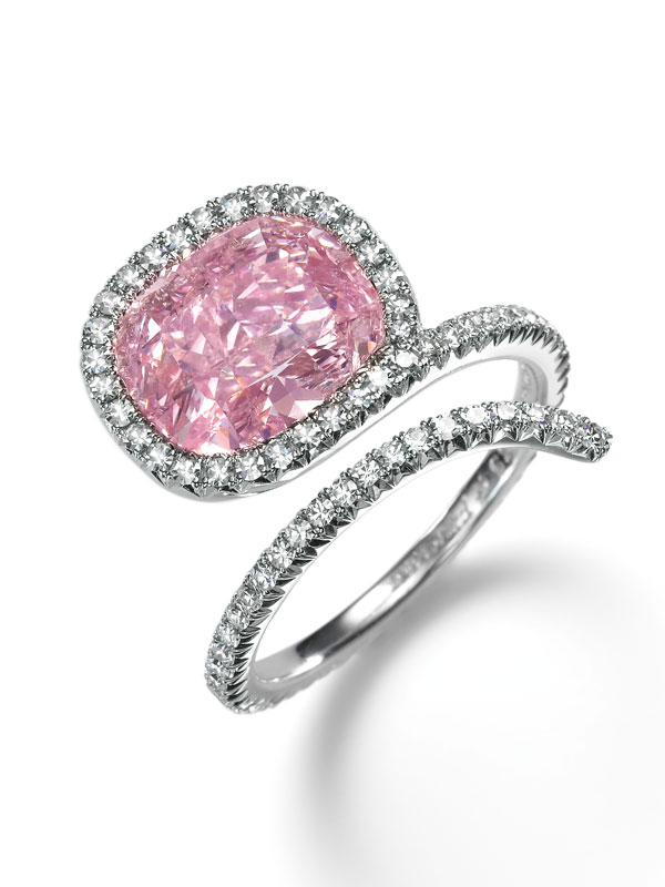 sothebys diamonds 2015-pink-diamond- a diamond snake ring
