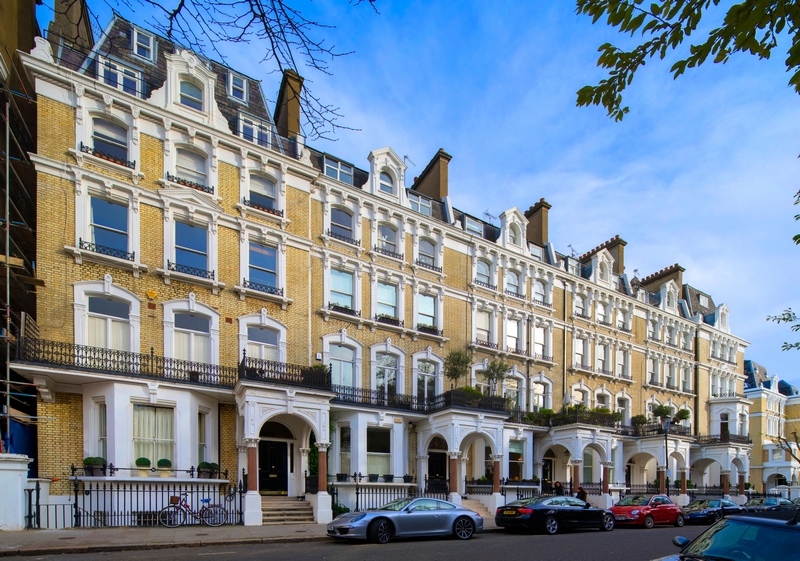 16 Redcliffe Square, Chelsea, SW10- 2LUXURY2.COM