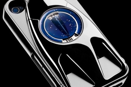 De Bethune Dream Watch IV: The 4S shield in tribute to Steve Jobs