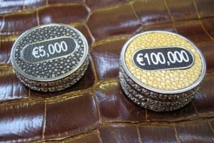 Poker without limits: Geoffrey Parker signed the most expensive poker set