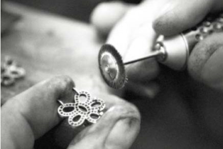 Experiencing craftsmanship: L’Ecole Van Cleef & Arpels