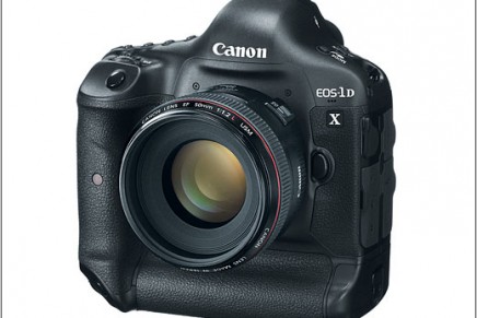 Canon EOS-1D X and new EOS 5D Mark III high-end cameras for pros and serious enthusiasts