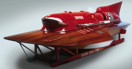 Record-breaking, Ferrari Powered hydroplane to be auctioned
