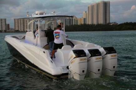 40-foot Deep Impact fishing tender for 200′ Benetti yacht debuts at Palm Beach International Boat Show