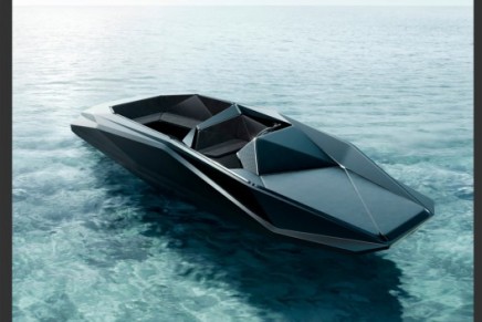 Starchitect Zaha Hadid designs Z-Boat
