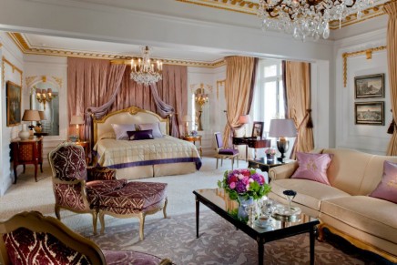 Plaza Athénée’s Royal Suite – a very Parisian style of redecoration