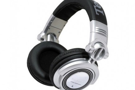 High-End Pro DJ Technics headphones introduced by Panasonic