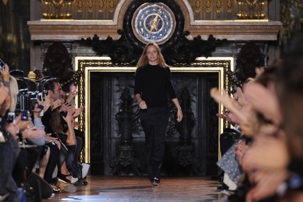 Stella McCartney cuts loose at Paris fashion week