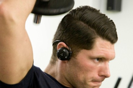 Sports world: VR1 Programmable Personal Trainer headphones