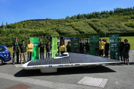 2013 World Solar Challenge: 4 days in the CUER solar car with the power of a hair dryer