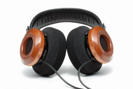 Dolce & Gabbana DS2012 headset in collaboration with Grado Labs