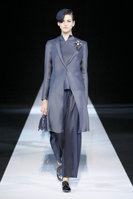 New Giorgio Armani flagship in Paris entirely dedicated to womenswear ...