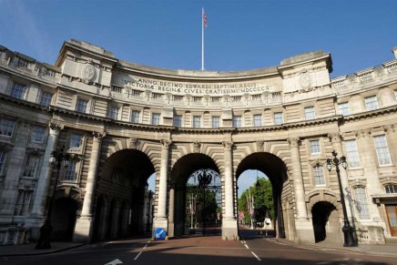 Admiralty Arch in London close to being turned into a luxury Armani hotel