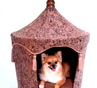 Luxury pet bed suitable for dogs or cats