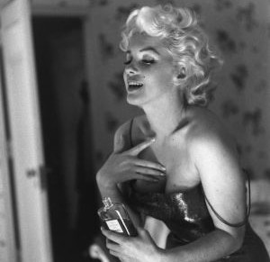 Chanel places Marilyn Monroe in the spotlight in No. 5 campaigns