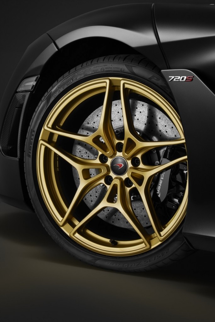 2018-McLaren-MSO720S - gold details