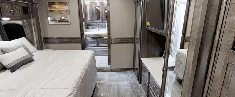 2019 Discovery LXE from Fleetwood RV defines Class A motorhome luxury-