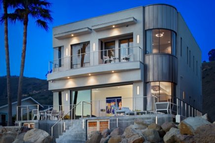 Net-zero carbon footprint oceanfront home owned by award-winning actor listed for $4,995,000