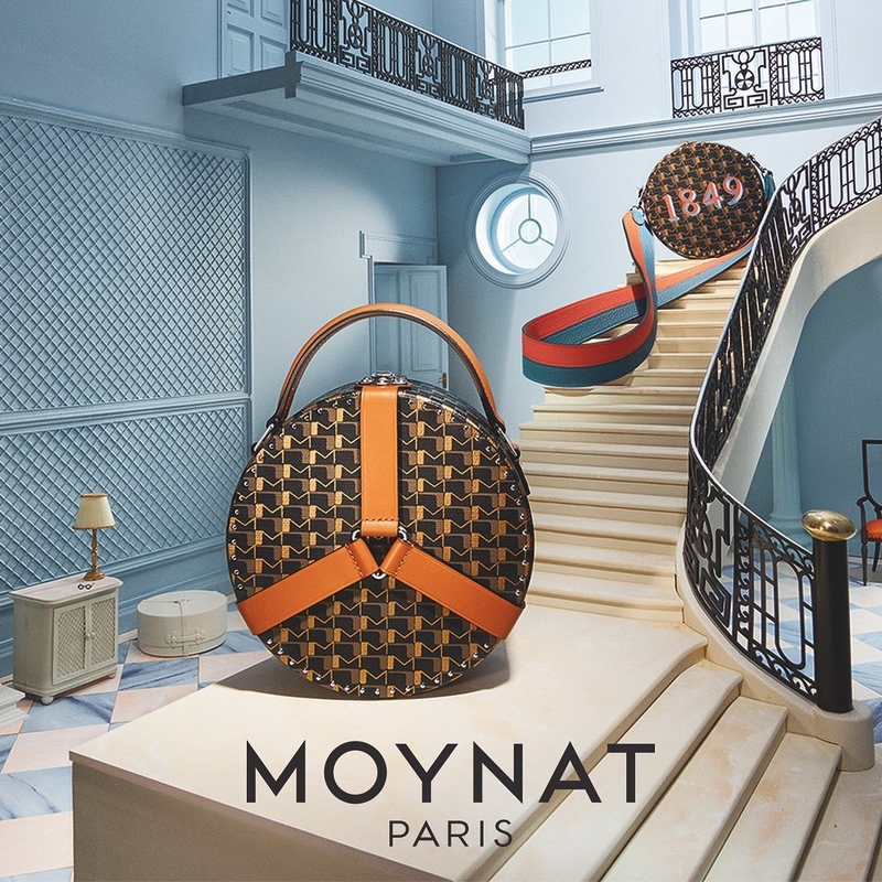 MOYNAT - The Wheel bag in Toile 1920. A modern signature