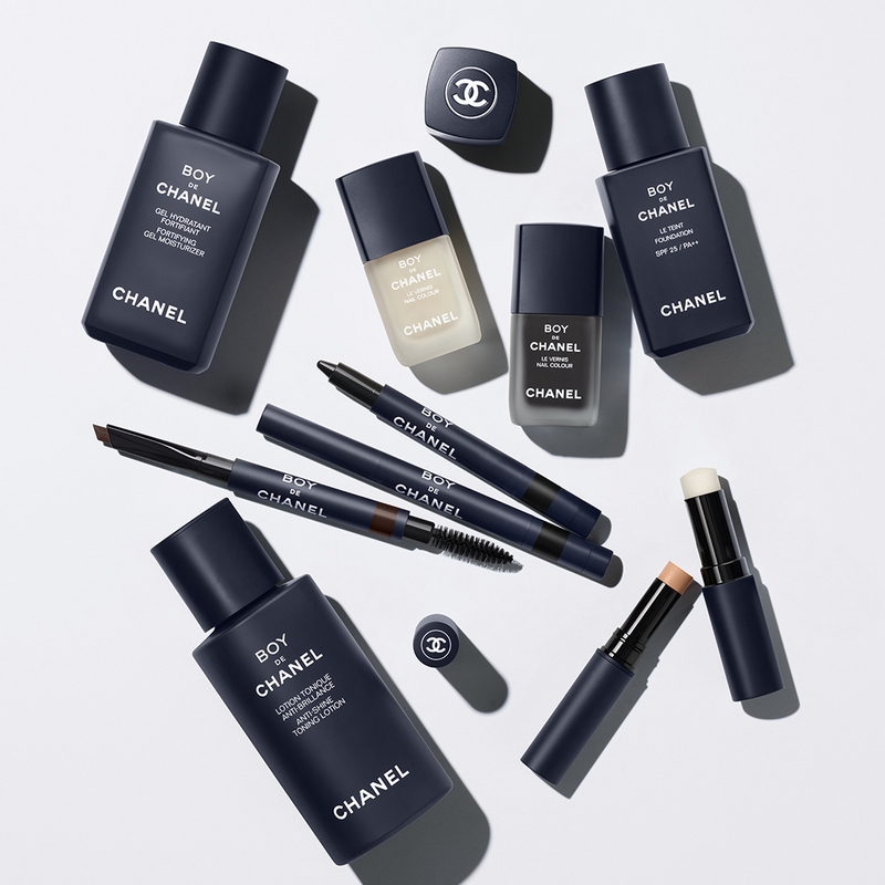 Vænne sig til elskerinde Making Chanel announces new N°5 packaging and new makeup and skincare for men -  2LUXURY2.COM