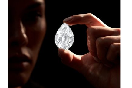 Crypto diamonds: Another milestone in the adoption of cryptocurrencies is reached