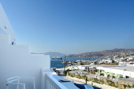 Mykonos: The reasons why it is worth visiting at the beginning of Autumn