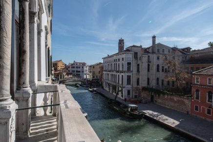 This new historic palazzo hotel in Venice evolves the concept of luxury with a cultural value