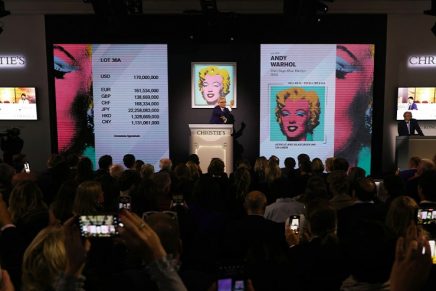 Warhol’s Marilyn Sets Record for 20th Century Work of Art