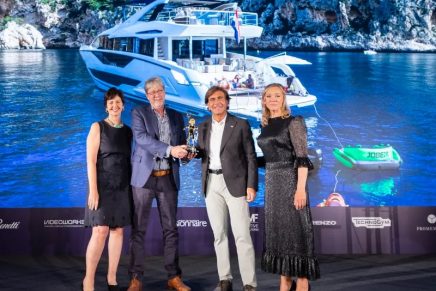 2022 Innovation of the Year Award in yacht design won by a transforming sunbed arrangement