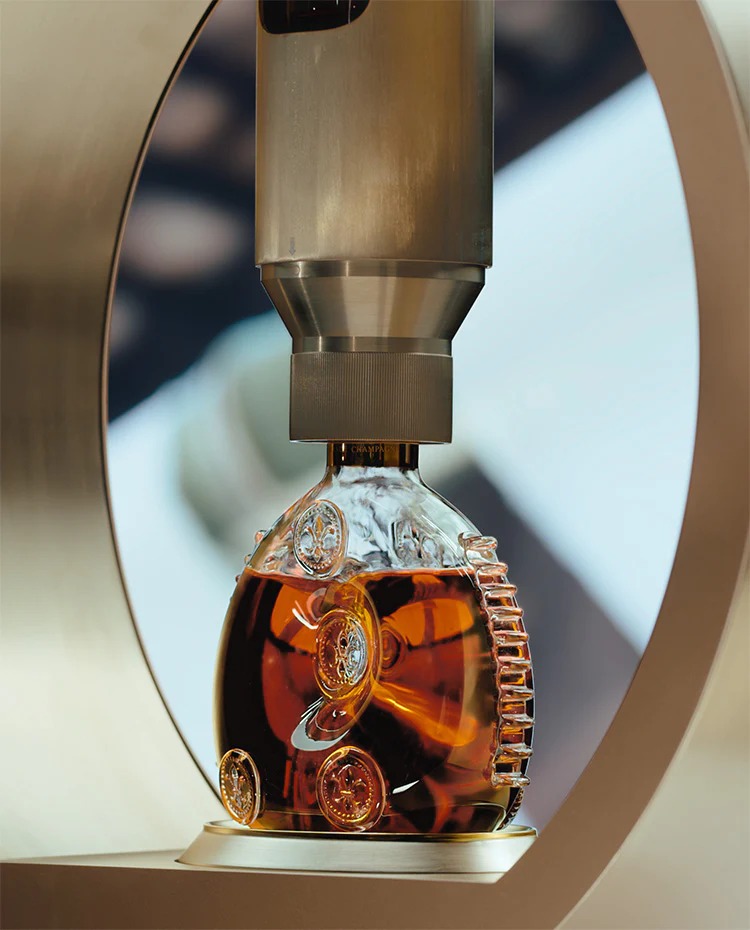 Luxury cognac LOUIS XIII launches portable bottles and endless