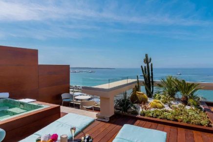 First Mondrian In France Offers The Most Vibrant Spot On The Côte-d’Azur Beach Scene