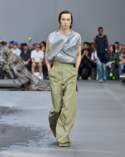 Loewe SS24 Proportions Are Redefined With Ultra-High Waist Pants And  Accentuated Busts 