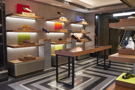 Manolo Blahnik Has Opened Its First Shop-In-Shop Solely Dedicated To Its Men’s Line