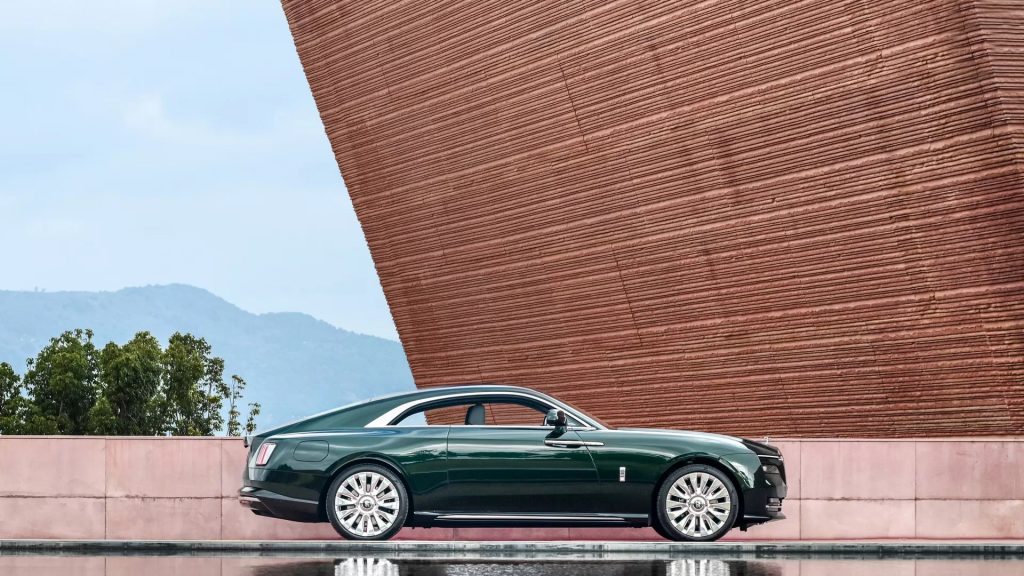 The Impact of Tariffs on the Luxury Industry: A Deep Dive into Global High-End Markets