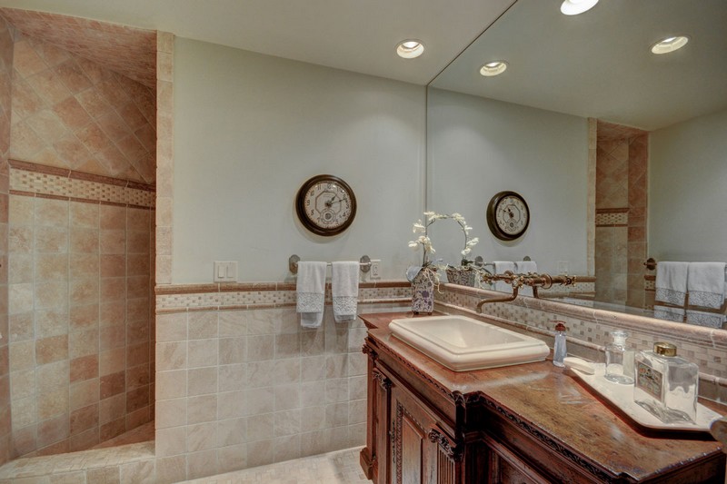 250 Le Grande Circle, Santa Clara, Utah - Bathroom
