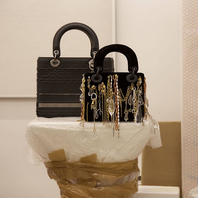 coach black patent leather purse
