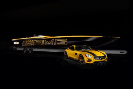 5th Mercedes-AMG x Cigarette Racing concept presented at 2015 Miami International Boat Show