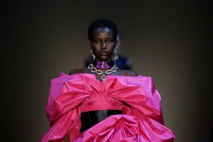 Alexander McQueen Fall Winter 2019: Sarah Burton is keeping the brand alive and vibrant