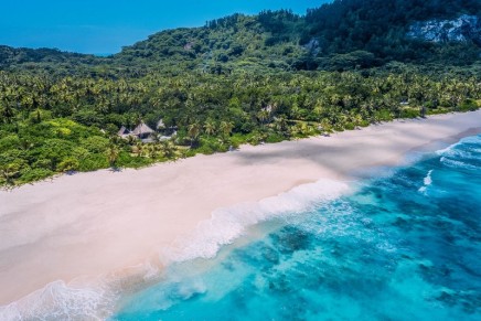 barefoot-luxury experience: The Luxury Collection debuts in the Seychelles