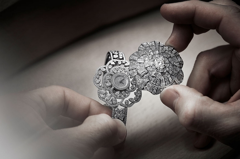 Chanel High Jewellery: 1.5 1 Camélia. 5 Allures - BAGAHOLICBOY