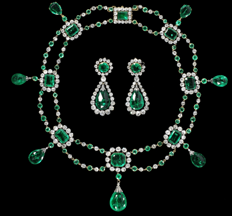 Chaumet Necklace and earrings of the Grand Duchess Stephanie of Baden